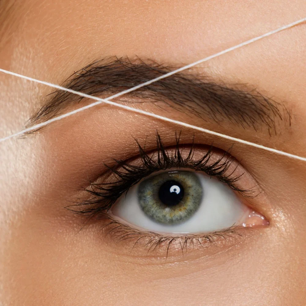 elite-servicio-thumb-hilo-eyebrow-threading-epilation-procedure-for-brow-s-2023-11-27-05-31-56-utc